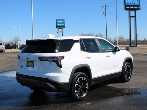 Used 2026 Chevrolet Equinox LT image 9