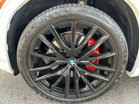 Used 2022 BMW X5 sDrive40i w/ M Sport Package RWD image 10