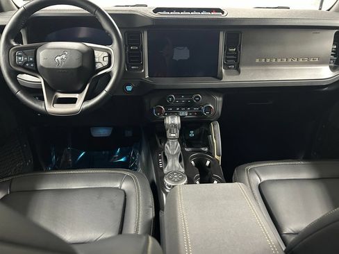 Used 2025 Ford Bronco Badlands AWD/4WD image 16