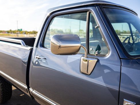 Used 1989 Dodge D/W Truck 350 image 31