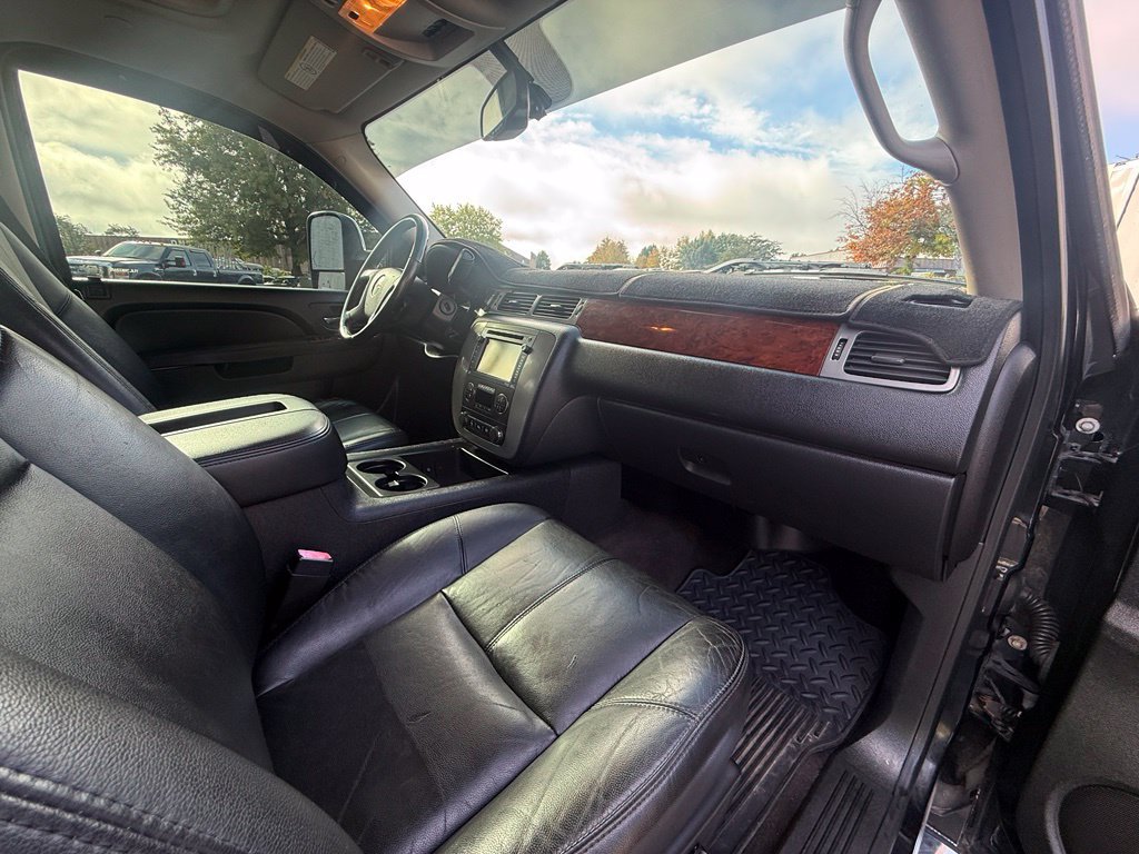Used 2013 GMC Sierra 3500 SLT AWD/4WD image 30