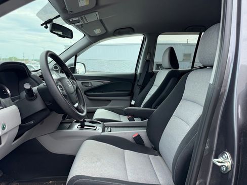 Used 2017 Honda Ridgeline RTS image 12