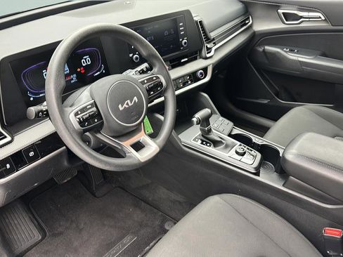 Used 2024 Kia Sportage LX AWD/4WD image 13