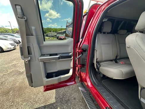 Used 2018 Ford F150 XLT w/ Equipment Group 302A Luxury AWD/4WD image 30