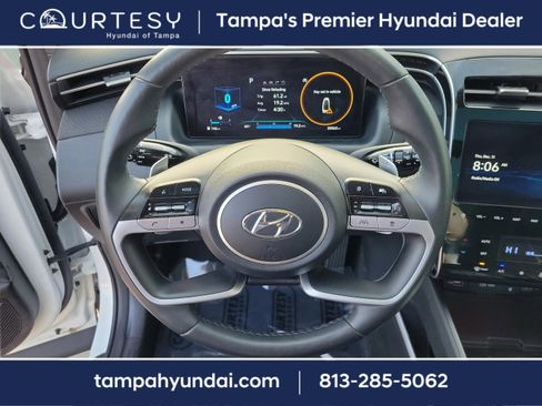 Certified 2022 Hyundai Tucson Limited w/ Cargo Package image 16