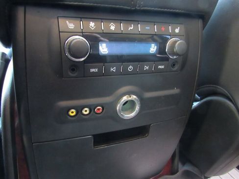 Used 2010 Cadillac Escalade Premium AWD/4WD image 19