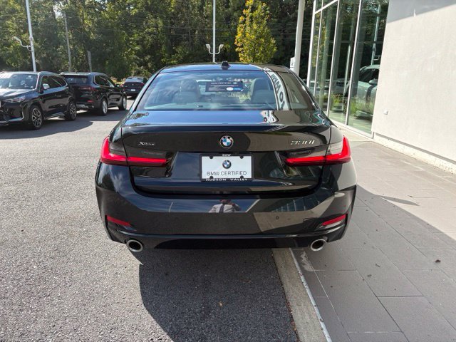 Certified 2025 BMW 330i xDrive Sedan w/ Premium Package AWD/4WD image 8