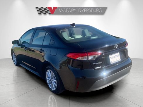 Used 2025 Toyota Corolla LE image 6