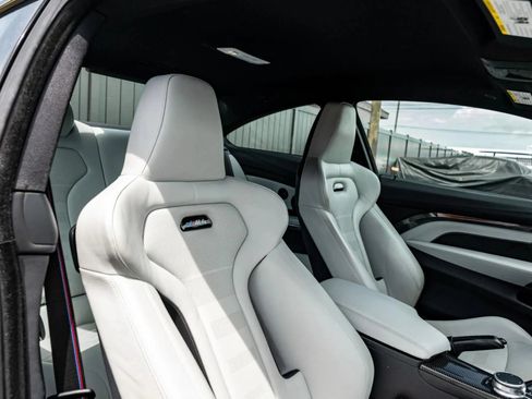 Used 2019 BMW M4 Coupe w/ Competition Package RWD image 18