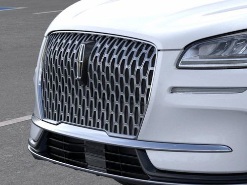 New 2025 Lincoln Corsair Premiere image 17