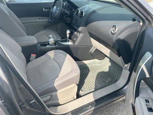 Used 2013 Nissan Rogue SV w/ Premium Pkg image 48