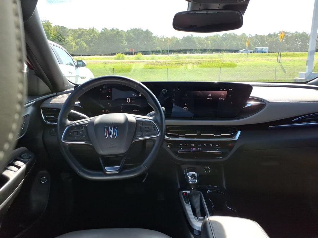 Used 2024 Buick Envista Avenir FWD image 10