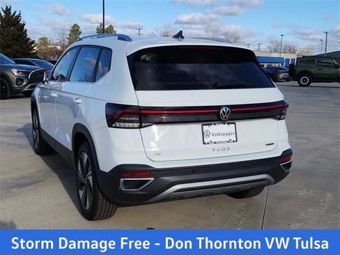 New 2026 Volkswagen Taos SE AWD/4WD image 3