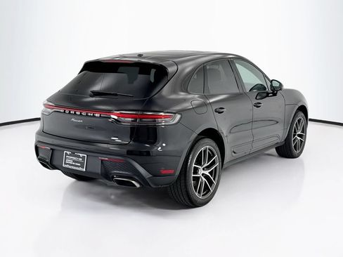 Certified 2025 Porsche Macan AWD/4WD image 7