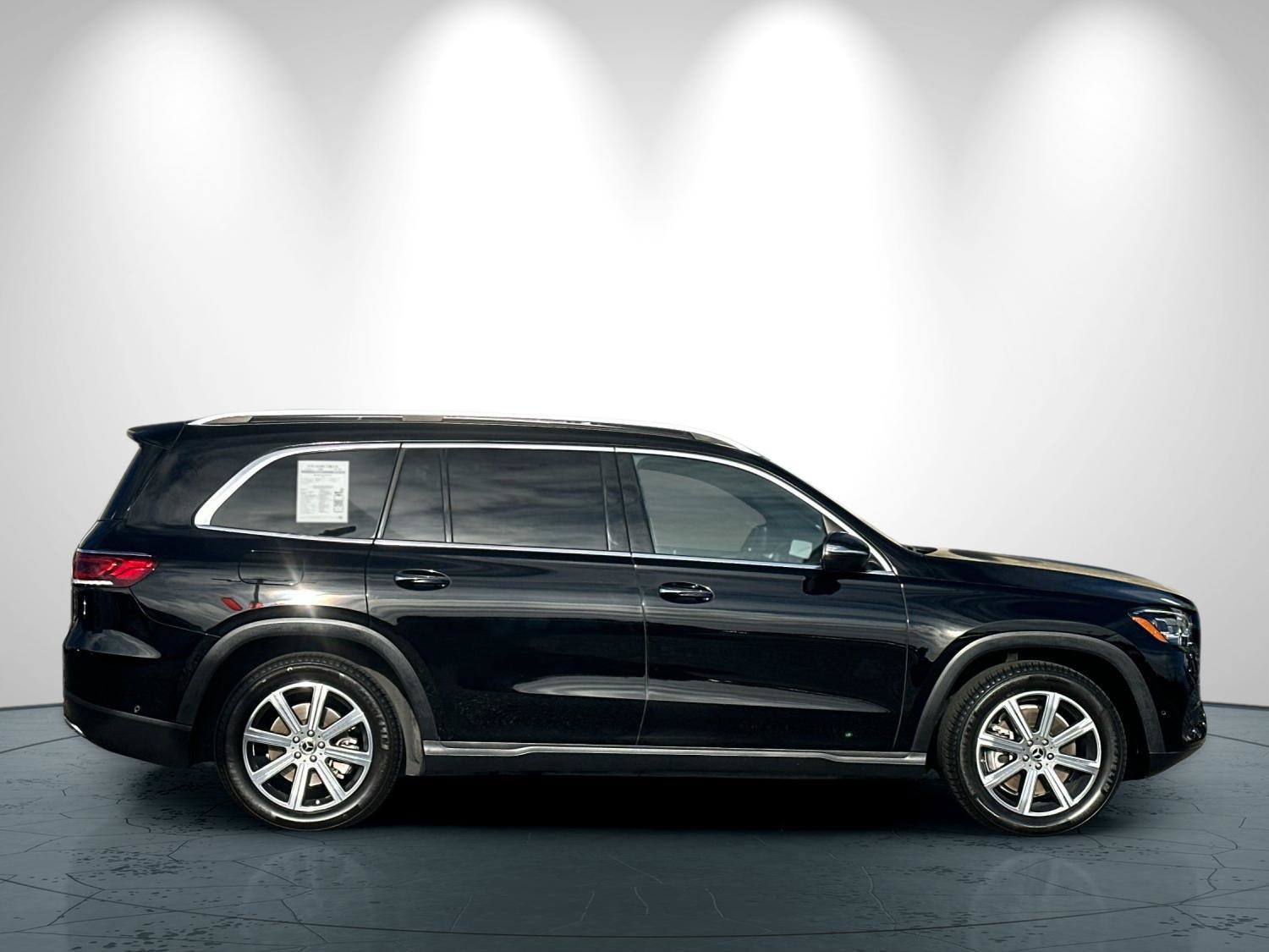 Used 2020 Mercedes-Benz GLS 450 4MATIC image 3