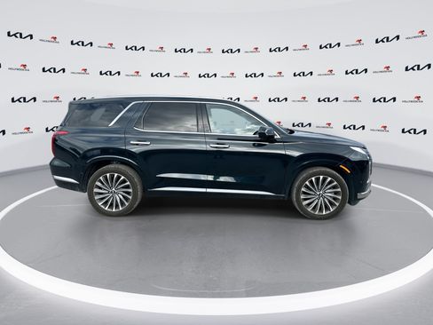 Used 2025 Hyundai Palisade Calligraphy FWD image 9