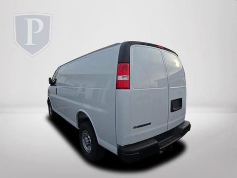 New 2025 Chevrolet Express 2500 w/ Driver Convenience Package image 8