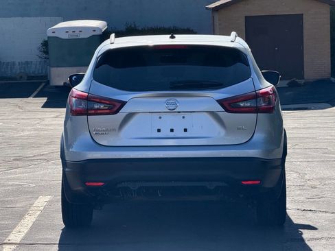 Used 2021 Nissan Rogue Sport SL w/ Premium Package FWD image 6