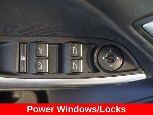 Used 2018 Ford Focus ST FWD image 5