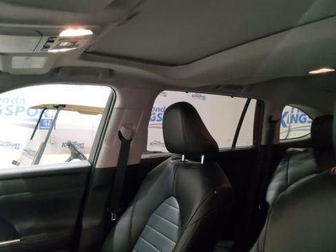 Used 2023 Toyota Highlander XLE FWD image 23