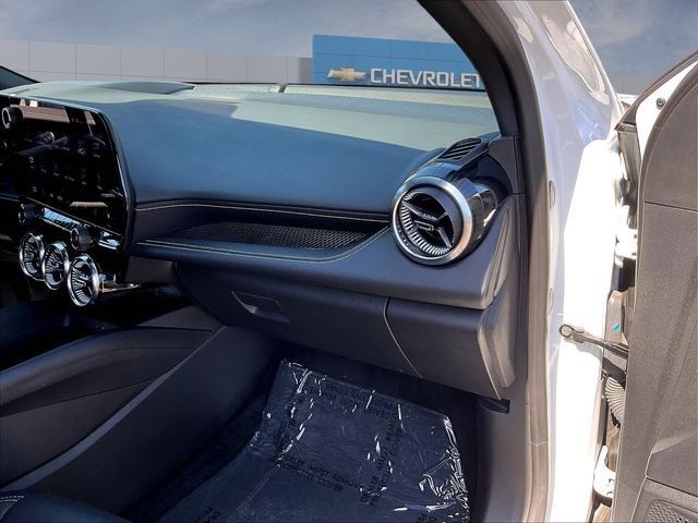 Certified 2024 Chevrolet Blazer EV LT AWD/4WD image 28