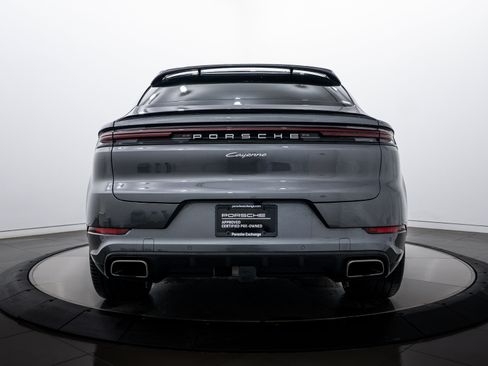 Certified 2025 Porsche Cayenne Coupe image 6