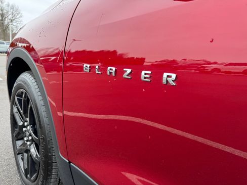 Used 2019 Chevrolet Blazer LT image 6