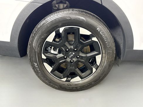 Used 2024 Kia Sorento S FWD image 33