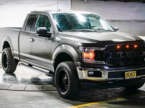 Used 2019 Ford F150 XLT w/ Equipment Group 302A Luxury image 2