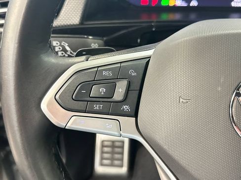 Used 2025 Volkswagen Atlas Cross Sport SEL R-Line AWD/4WD image 35