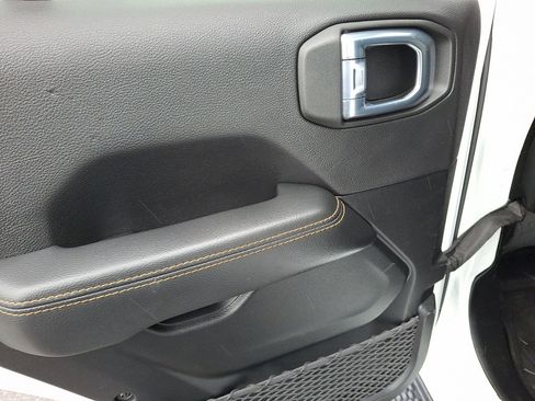 Certified 2021 Jeep Wrangler Unlimited Sahara image 19