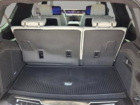 Used 2026 Cadillac Escalade Platinum Sport w/ LPO, ONYX Package AWD/4WD image 20