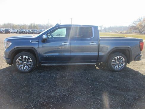 New 2026 GMC Sierra 1500 Denali w/ Denali Reserve Package image 10