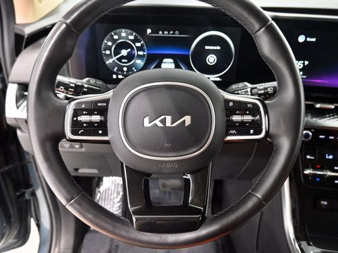 Used 2022 Kia Carnival SX Prestige FWD image 7