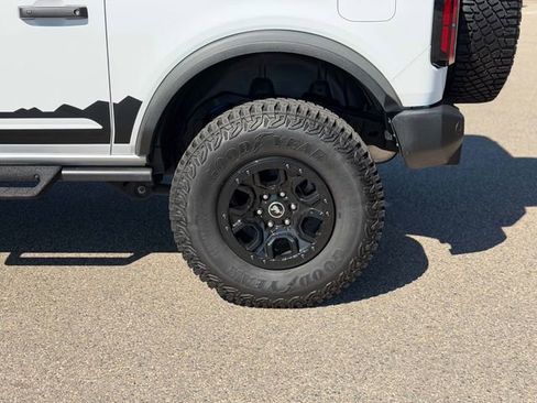 Used 2023 Ford Bronco Wildtrak AWD/4WD image 13