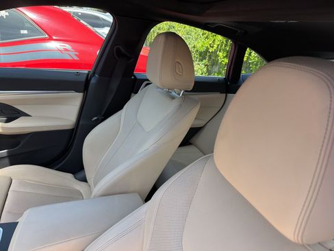 Used 2023 BMW i4 eDrive35 RWD image 8
