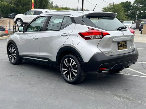 Used 2018 Nissan Kicks SR FWD image 6