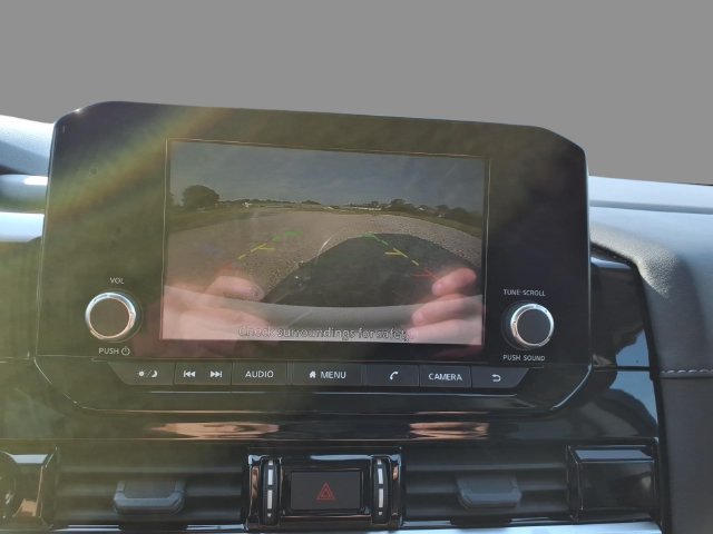 Certified 2025 Nissan Pathfinder SV FWD image 25