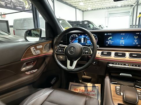 Used 2022 Mercedes-Benz GLE 350 4MATIC image 24