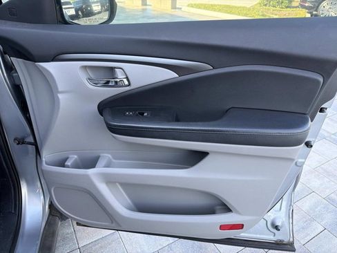 Used 2019 Honda Pilot EX-L image 14