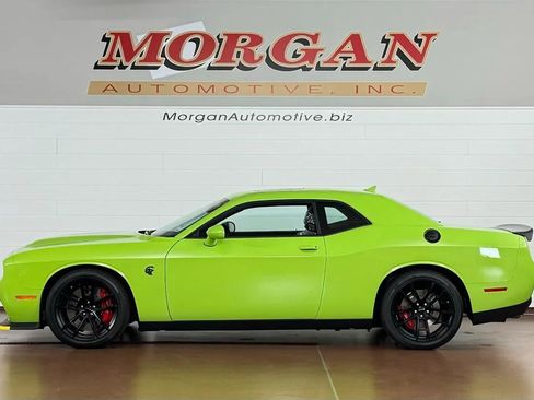 Used 2023 Dodge Challenger SRT Hellcat RWD image 6