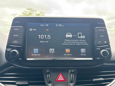 Used 2019 Hyundai Elantra GT FWD image 24