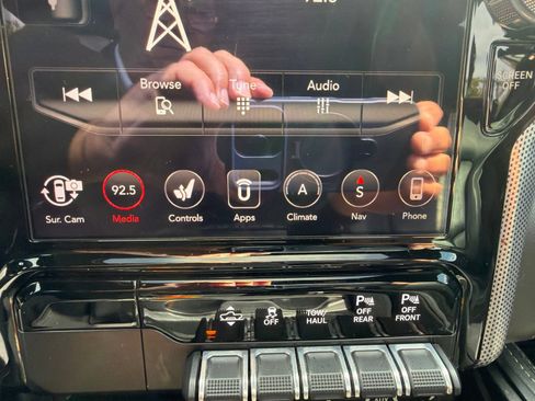 Used 2019 RAM 1500 Limited AWD/4WD image 32