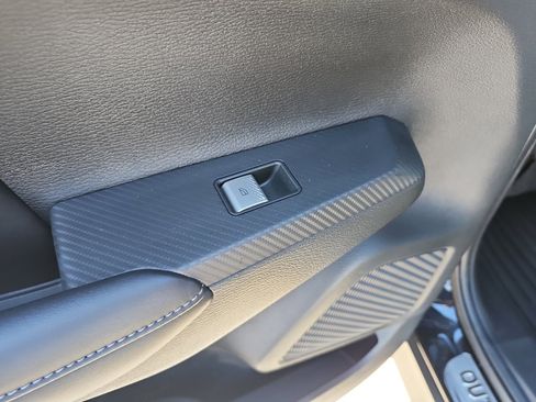 Used 2022 Mitsubishi Outlander SEL Black Edition image 17