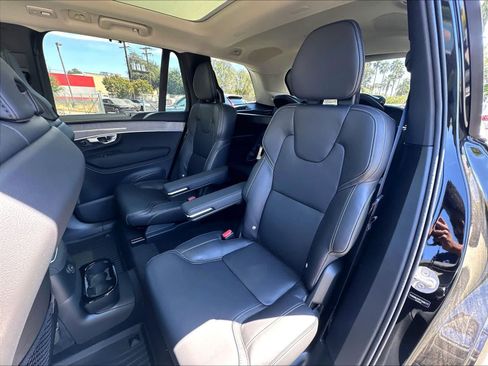 New 2026 Volvo XC90 T8 Ultra w/ Protection Package AWD/4WD image 12