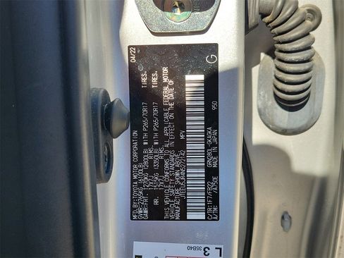 Used 2022 Toyota 4Runner SR5 image 31