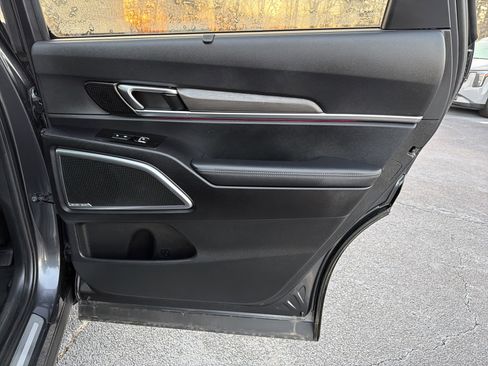 Used 2024 Kia Telluride SX Prestige X-Line image 17