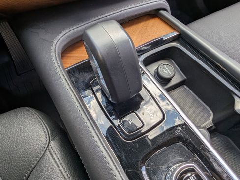 Used 2024 Volvo XC90 T8 Plus w/ Protection Package Premier image 32