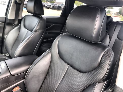 Used 2022 Hyundai Santa Fe SEL w/ Convenience + Premium Package image 11