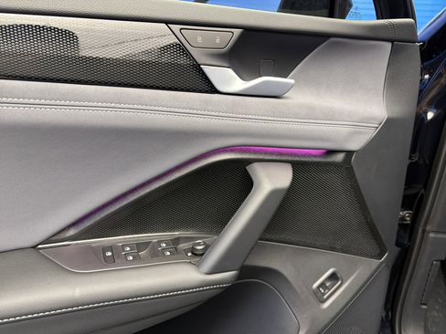 New 2026 Volkswagen Tiguan SE image 11